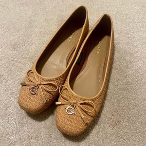 Cute Nautica Straw Style Beige Tan Flats
